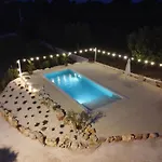 Trullo Divina Natura Hébergement de vacances *