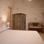 Trullo Divina Natura Hébergement de vacances *